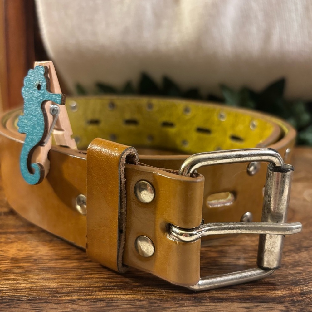 Ladies Belt S/M Tan with Silver Rivets
